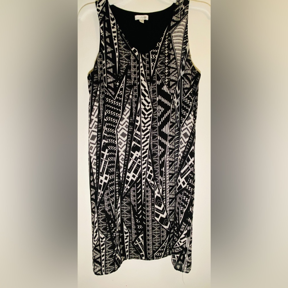 Charlies Black and White Pencil Skirt Resort Wear